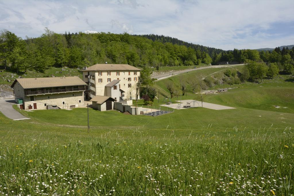 Hotel Du Col De La Machine แซงต์-ฌอง-ออง-รัวยองส์ ภายนอก รูปภาพ