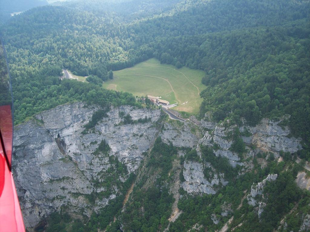 Hotel Du Col De La Machine แซงต์-ฌอง-ออง-รัวยองส์ ภายนอก รูปภาพ